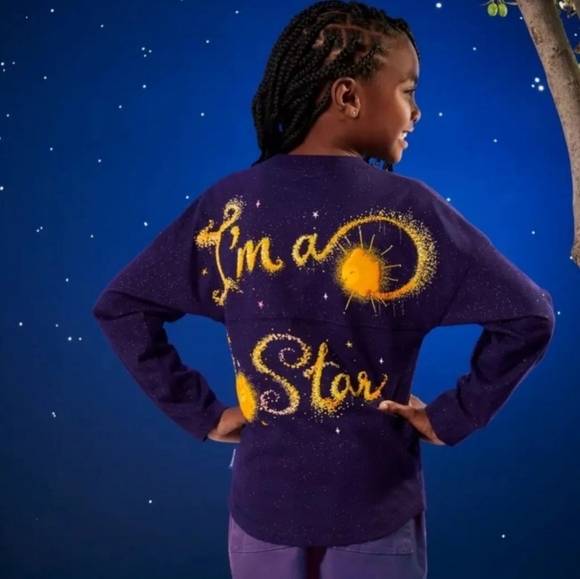 NWT 2023 Disney Parks Wish Movie Spirit Jersey I'm A Star Kids Purple Large - Picture 1 of 13